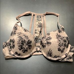 VS PINK Lightly Lined Bra
